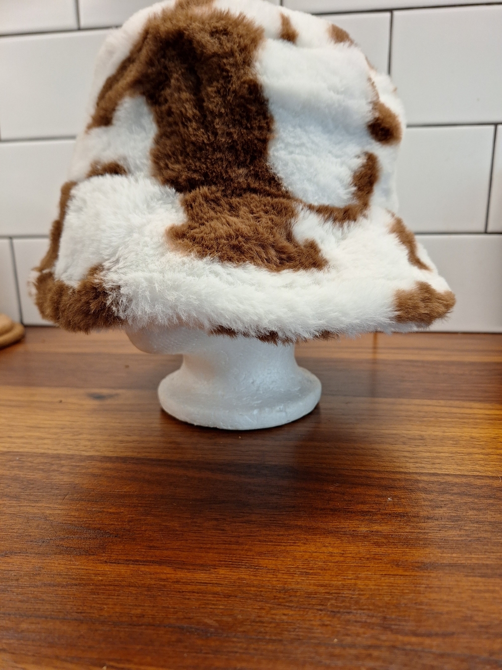 Faux Fur Bucket Hat in White and Brown